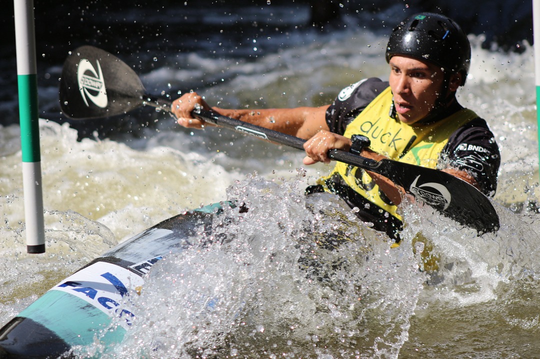Guilherme Mapelli - Atleta é destaque Trescoroense na Seleção Brasileira de canoagem e sonha com uma vaga na próxima olimpíada.