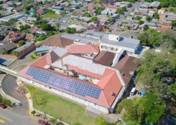 Registro do andamento da troca do telhado da instituição 
Fotos: HBP/Divulgação