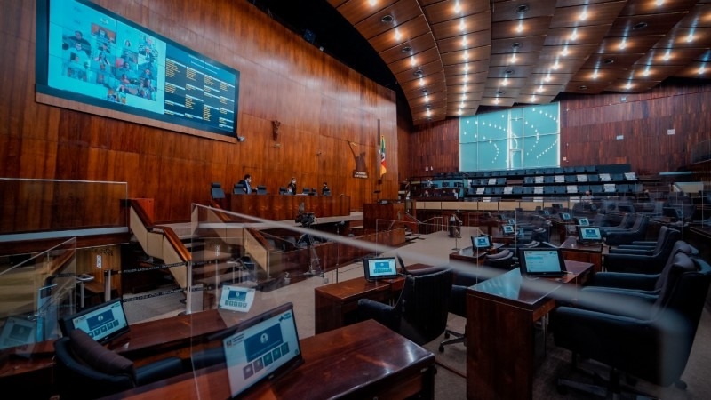 Encaminhada pelo Poder Executivo no início de fevereiro, proposta foi aprovada por 53 votos a favor e nenhum contrário - Foto: Joel Vargas / Agência ALRS / Divulgação