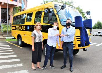 Em fevereiro, Executivo adquiriu dois novos ônibus para a frota municipal, que agora tem sete veículos.
Foto: Divulgação