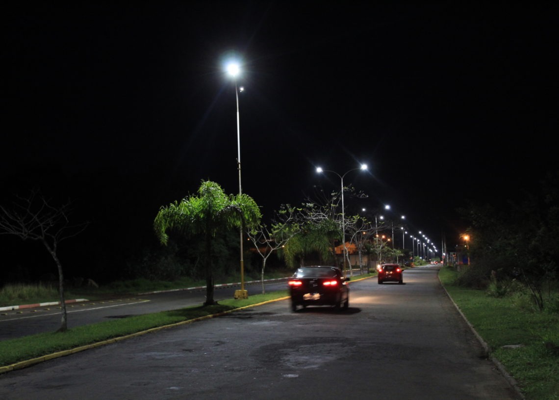 Avenida Ildo Meneghetti atualmente conta com lâmpadas LED em toda sua extensão.  
Foto: Matheus de Oliveira