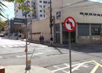 Departamento de Trânsito realiza operação para a mudança do cruzamento, no Centro de Taquara Foto: Ruan Nascimento/Prefeitura de Taquara