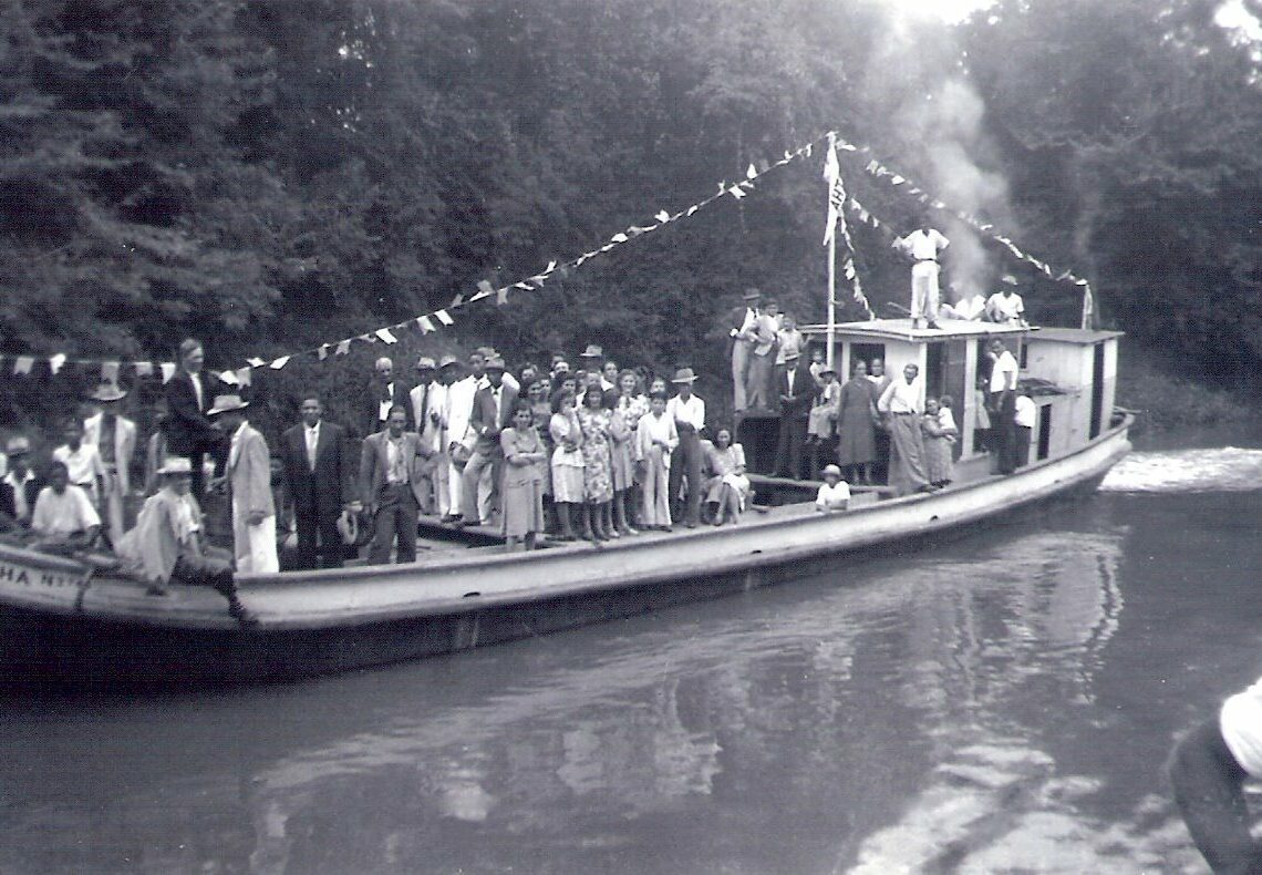 Embarcações eram principal meio de transporte em Parobé no século XIX Fonte: Trilhando a história de Parobé