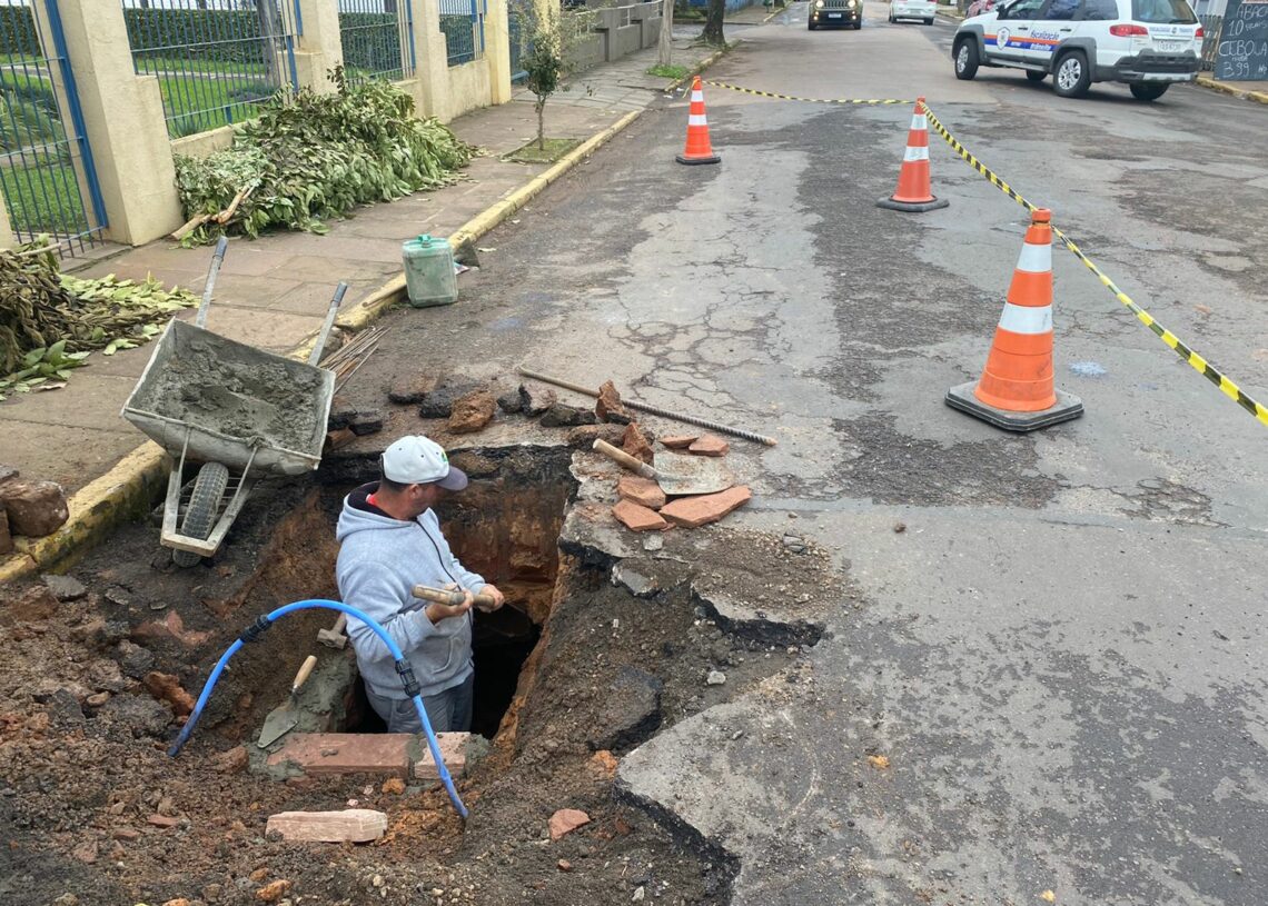 Se não chover, os reparos devem ser concluídos ainda nesta segunda-feira

Foto: Divulgação/Prefeitura de Taquara