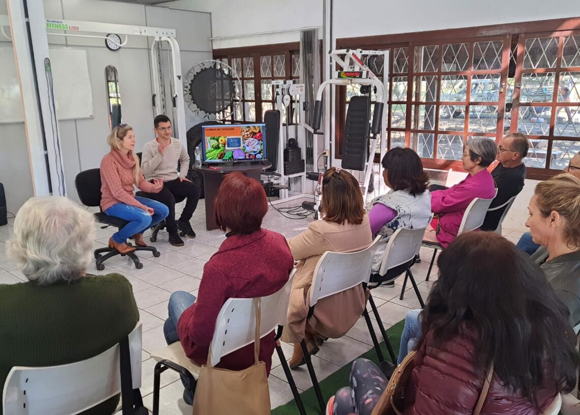 Encontro teve como tema a importância dos alimentos como aliados na prática de exercícios físicos

Foto: Divulgação/Prefeitura de Taquara
