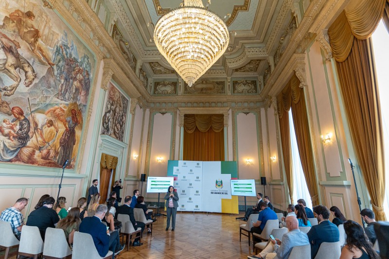 Os principais dados fiscais do Estado relativos ao ano passado foram apresentados no Palácio Piratini nesta terça (31) - Foto: Maurício Tonetto/Secom