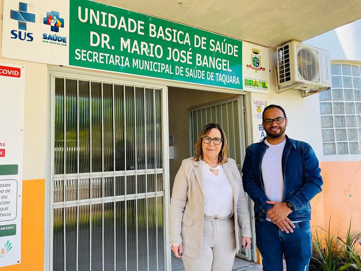 Prefeita Sirlei Silveira e secretário Dodô Mello em visita à unidade de saúde Foto: Cris Vargas/Prefeitura de Taquara