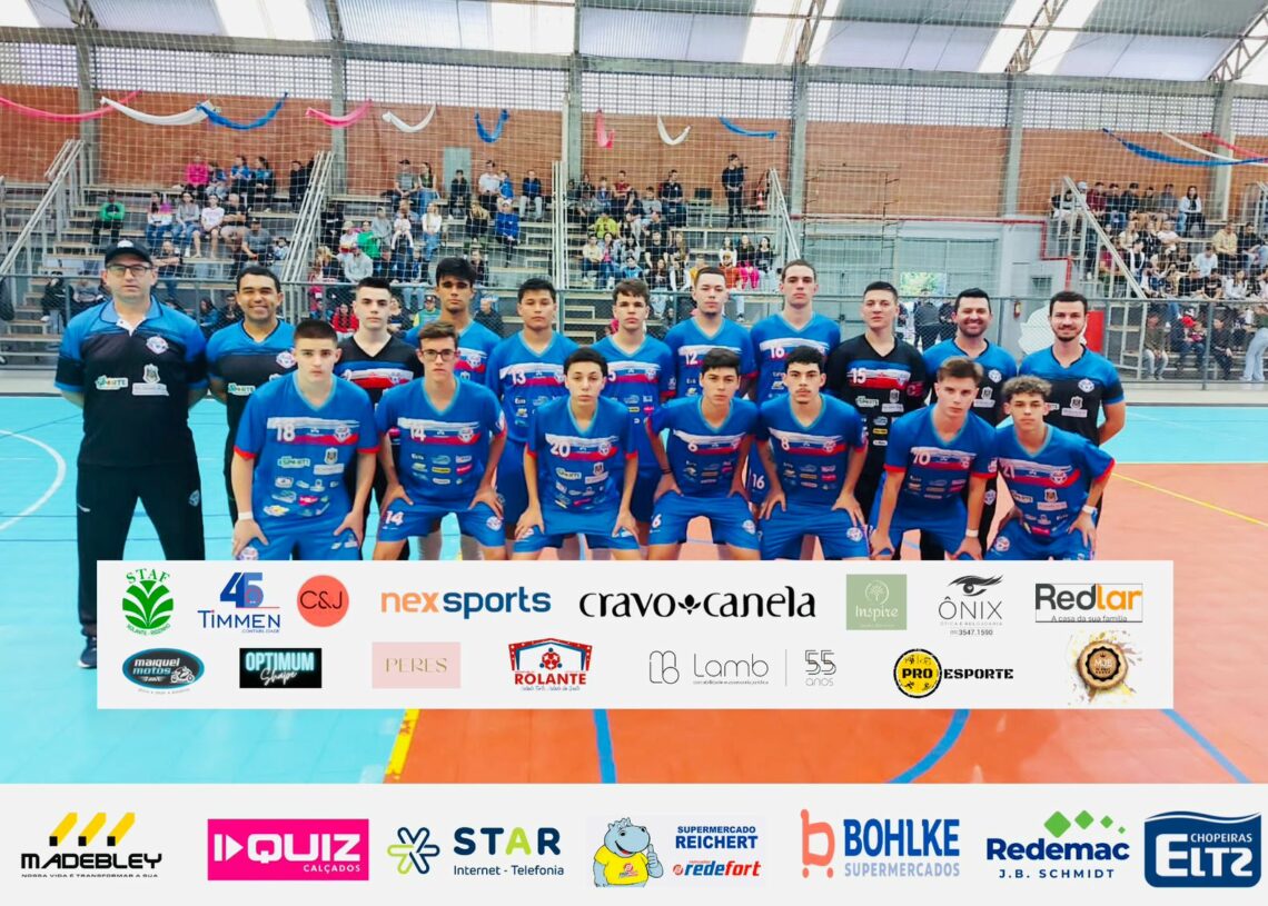 Equipe Sub-17 está a quatro jogos do título
da conferência
sul-metropolitana
Foto: Divulgação
