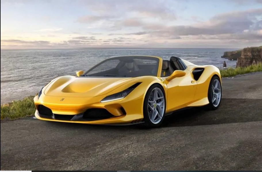 A Ferrari F8 Tributo, fabricada em 2020,
deve desembolsar 
R$ 121.587,29 para quitar o IPVA.